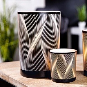Gilde Skleněný svícen Lines, černo-bílý, 18 cm